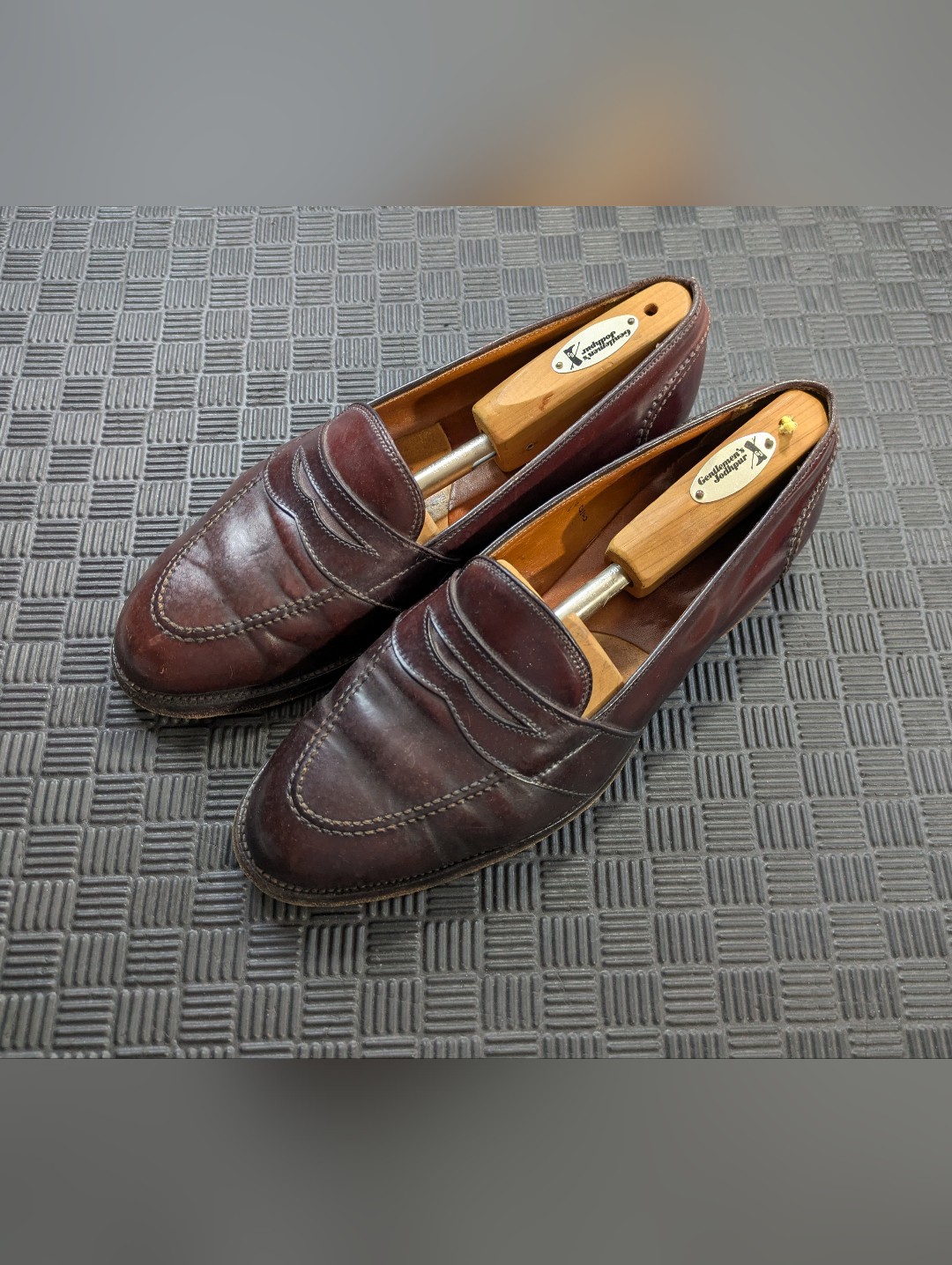 Alden #684 Full Strap Penny Loafers Shell Color 8 Cordovan Mens Shoe Size 10 E